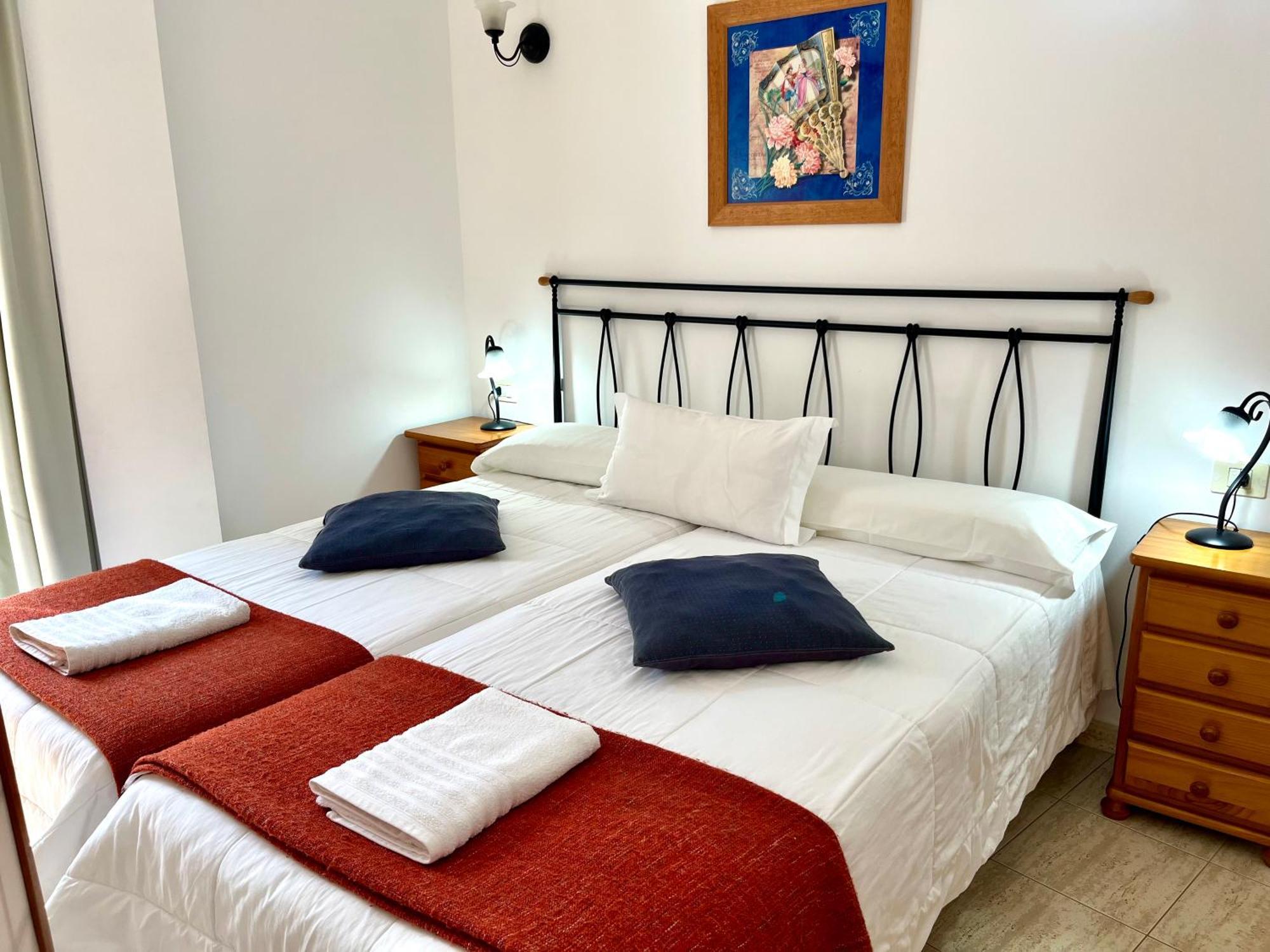 Apartamentos Edalmar Frontera Exteriör bild