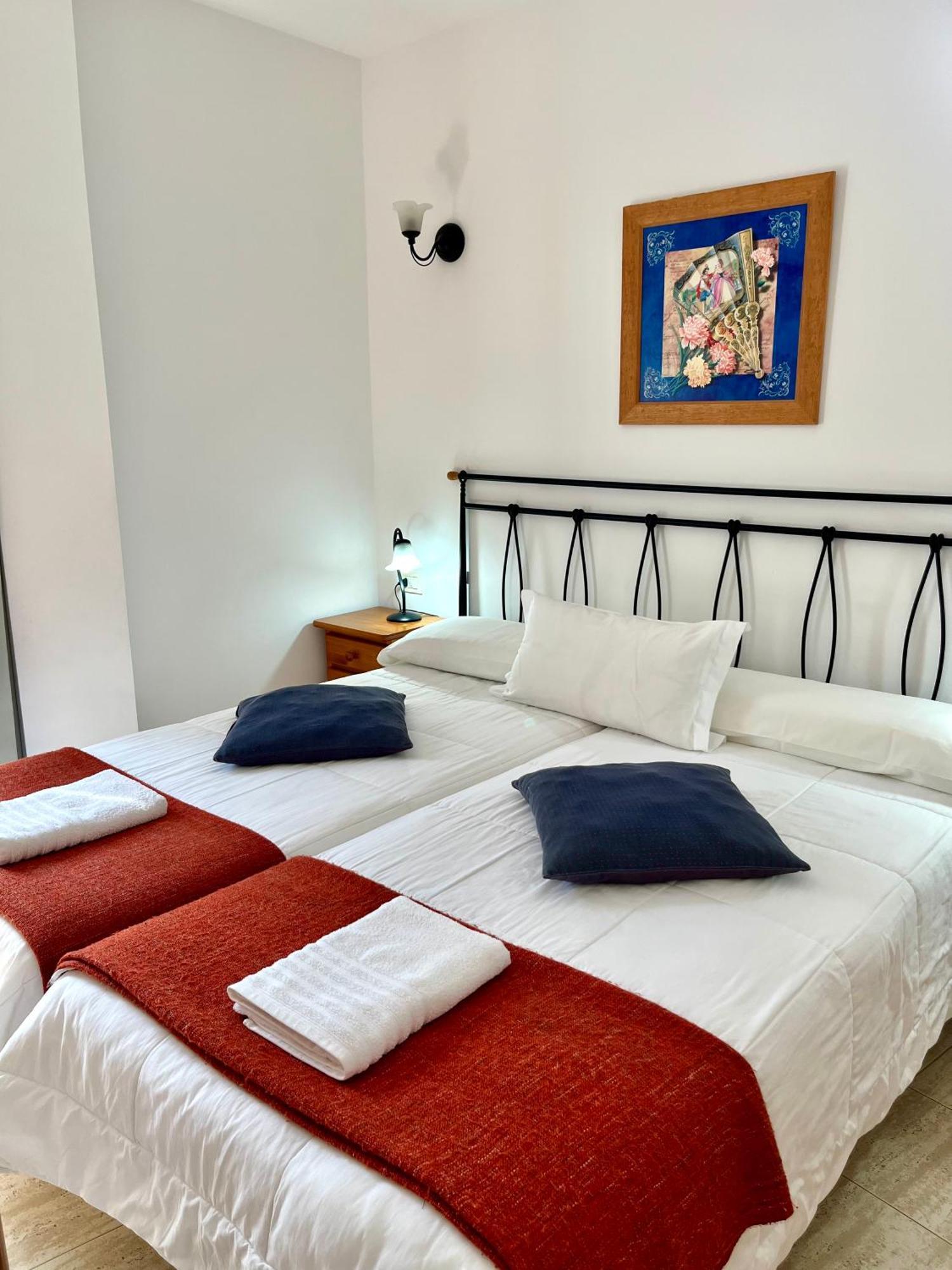 Apartamentos Edalmar Frontera Exteriör bild