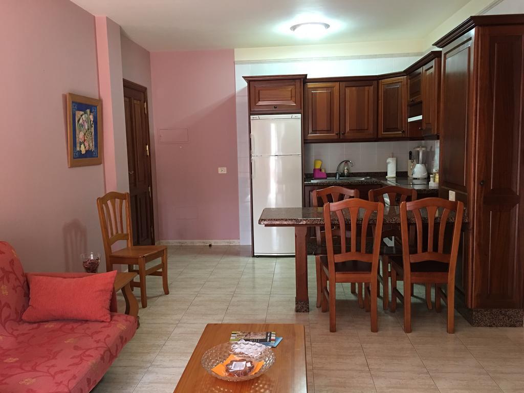 Apartamentos Edalmar Frontera Exteriör bild