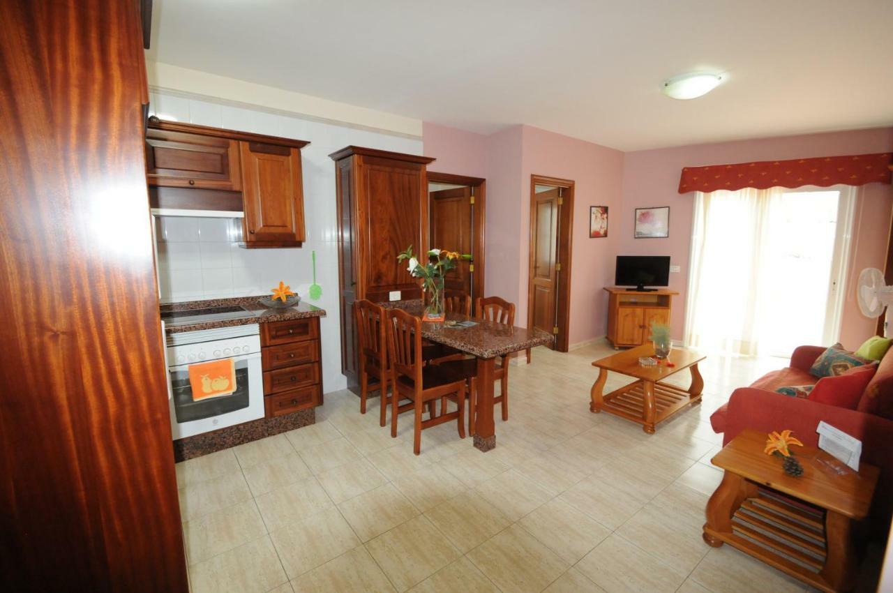 Apartamentos Edalmar Frontera Exteriör bild