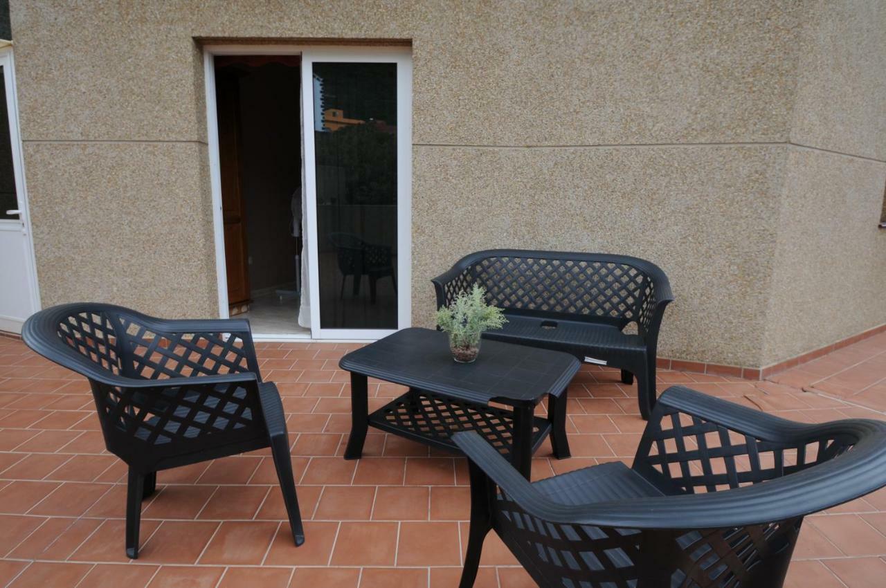 Apartamentos Edalmar Frontera Exteriör bild